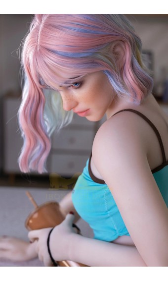 Irontech Sex Doll Caro 162 cm - Flachbrüstig aus TPE mit Silikonkopf